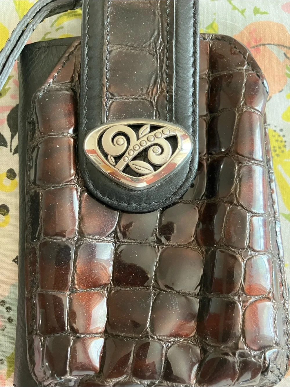 N/A stylish croc